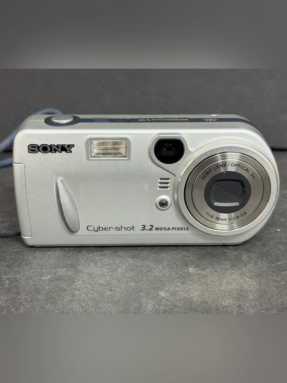 Sony Digital Camera Cybershot DSC-P72 3.2MP Silver AS IS